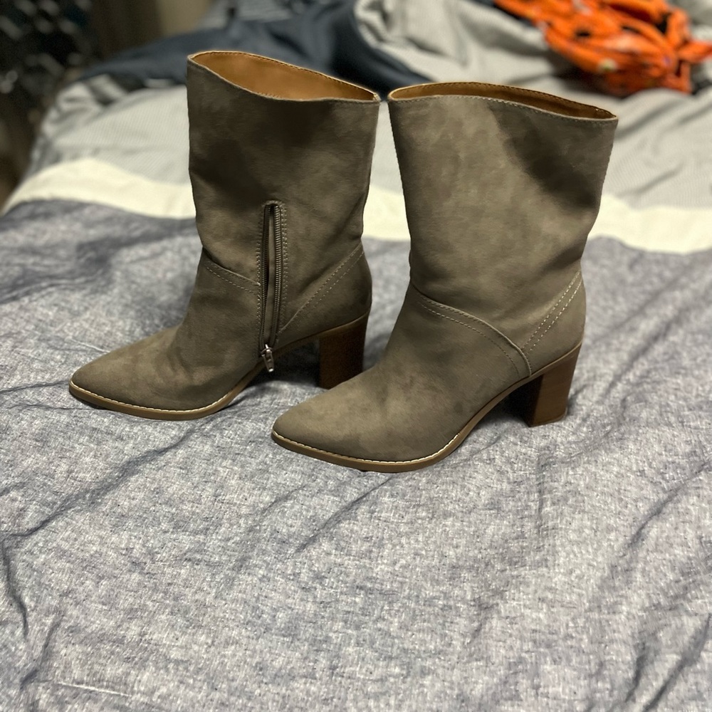 Tannish grey cowboy booties from universal thread